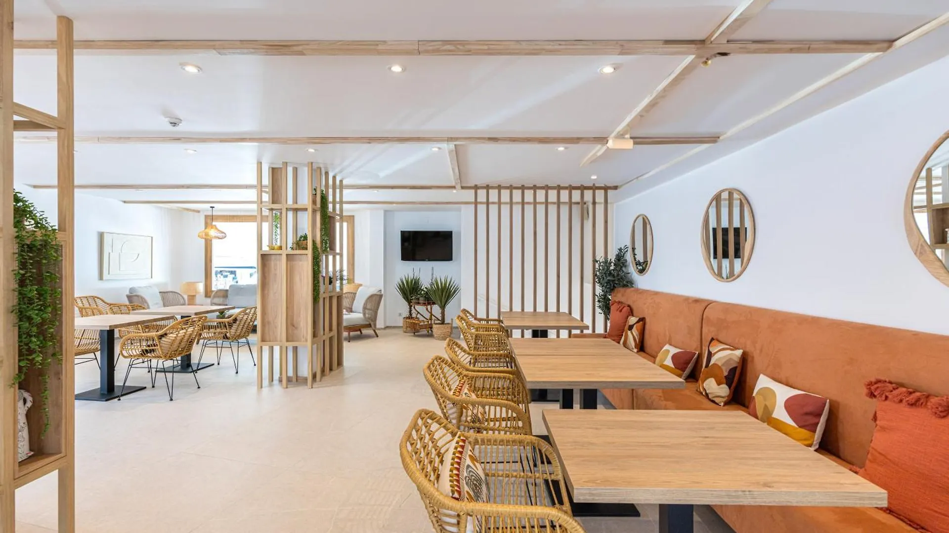 *** Apart Otel Sol Cala D'Or Apartamentos İspanya